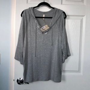 NWT hooded spring sweat shirt vented shoulders